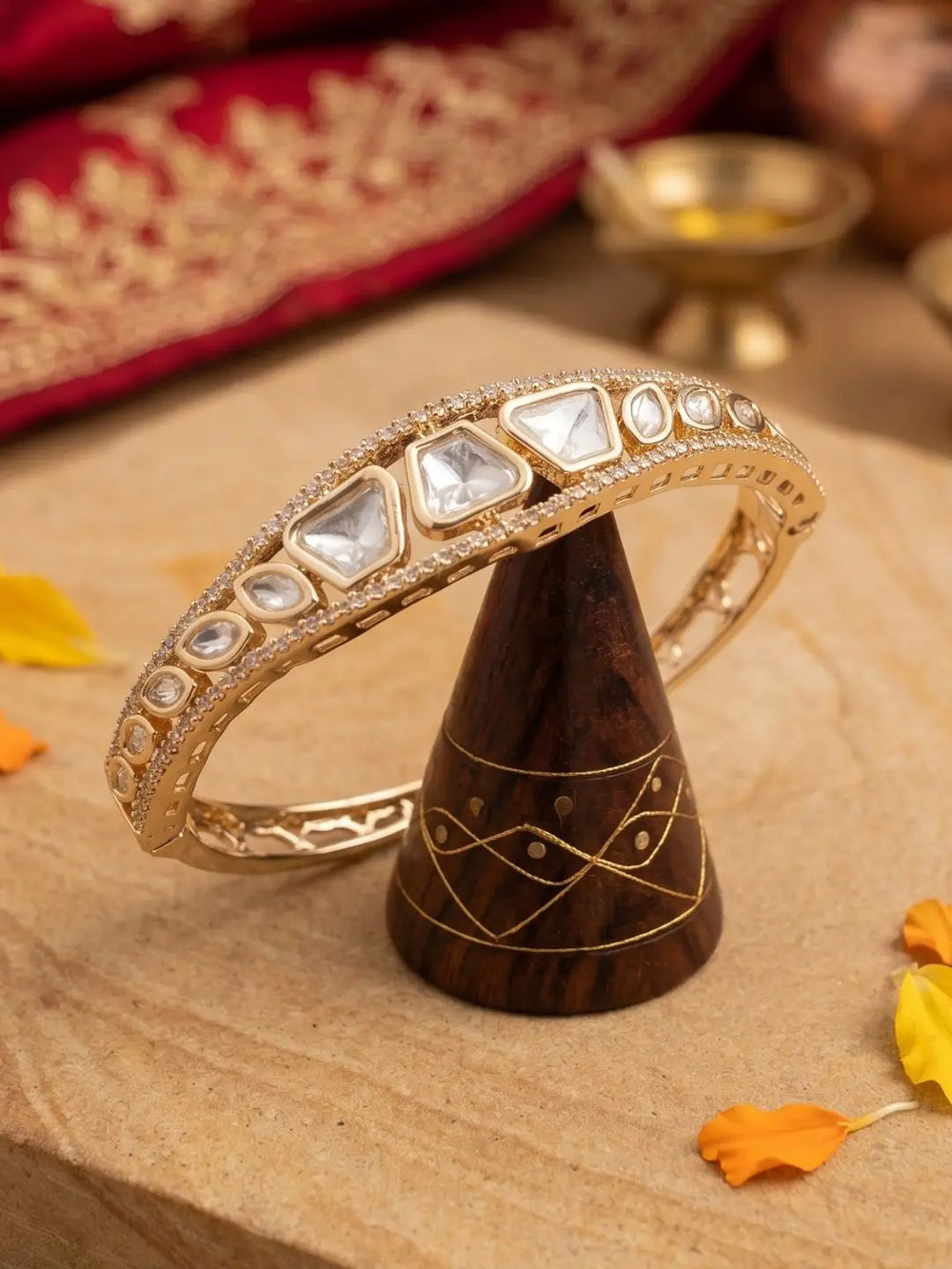 Gold Plated Elegant Sleek Kundan Bracelet For Women | Ethnic & Traditional Wear